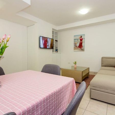 Apartments Leon Podstrana Dış mekan fotoğraf