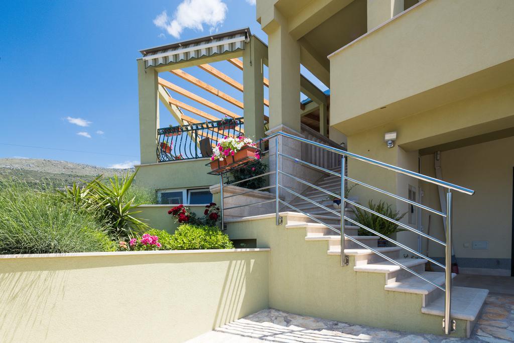 Apartments Leon Podstrana Dış mekan fotoğraf