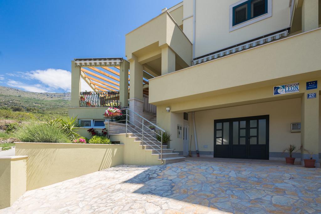 Apartments Leon Podstrana Dış mekan fotoğraf