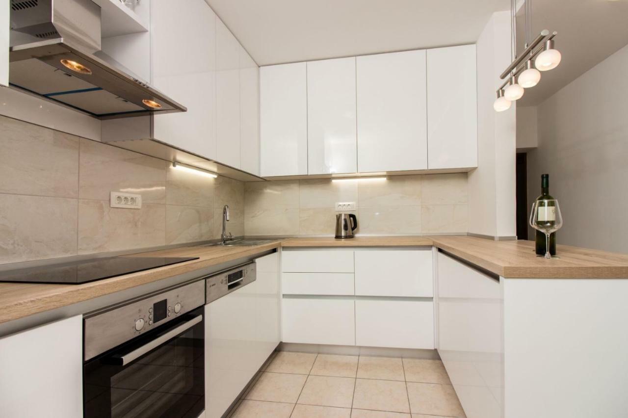 Apartments Leon Podstrana Dış mekan fotoğraf